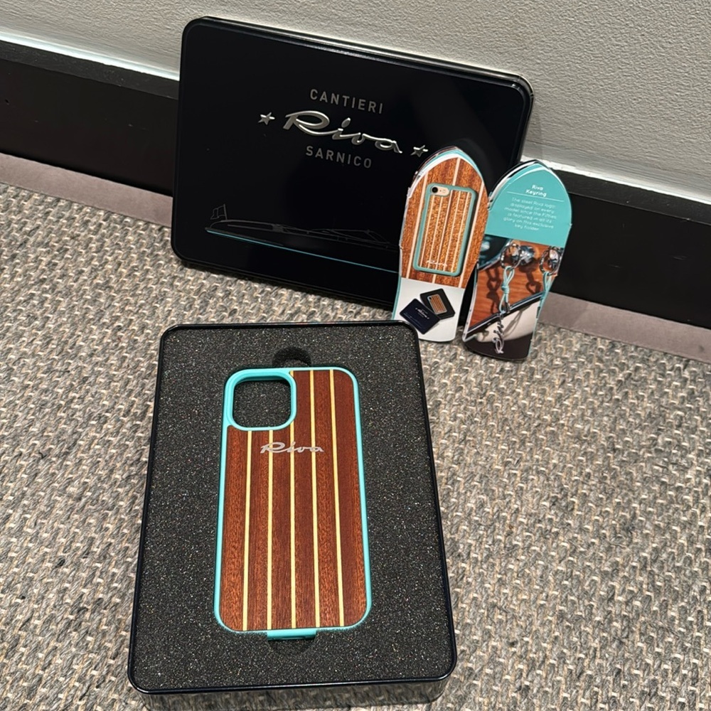NWT- Riva yacht “Deck Phone Case” IPhone 12 Max